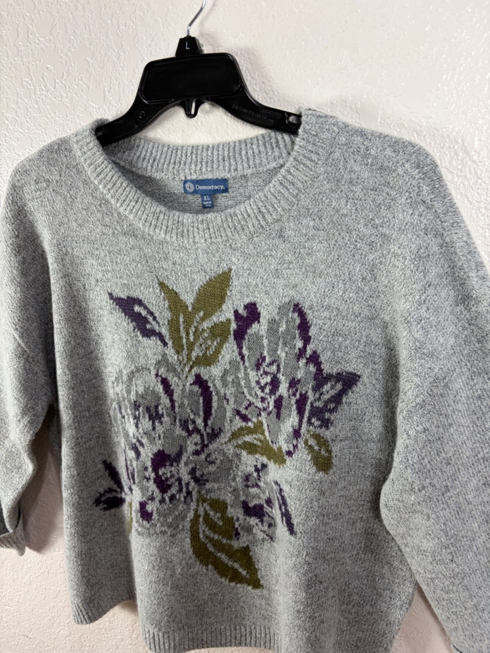 Democracy,Size XL,Women’s Gray Floral Crewneck Sweater - Picture 4 of 17